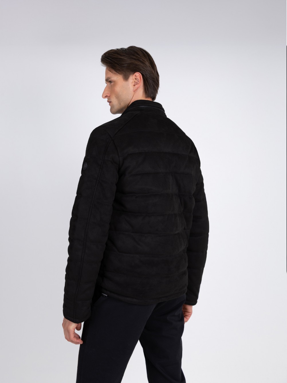 Blus�o acolchoado com efeito camur�a