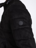 Blus�o acolchoado com efeito camur�a