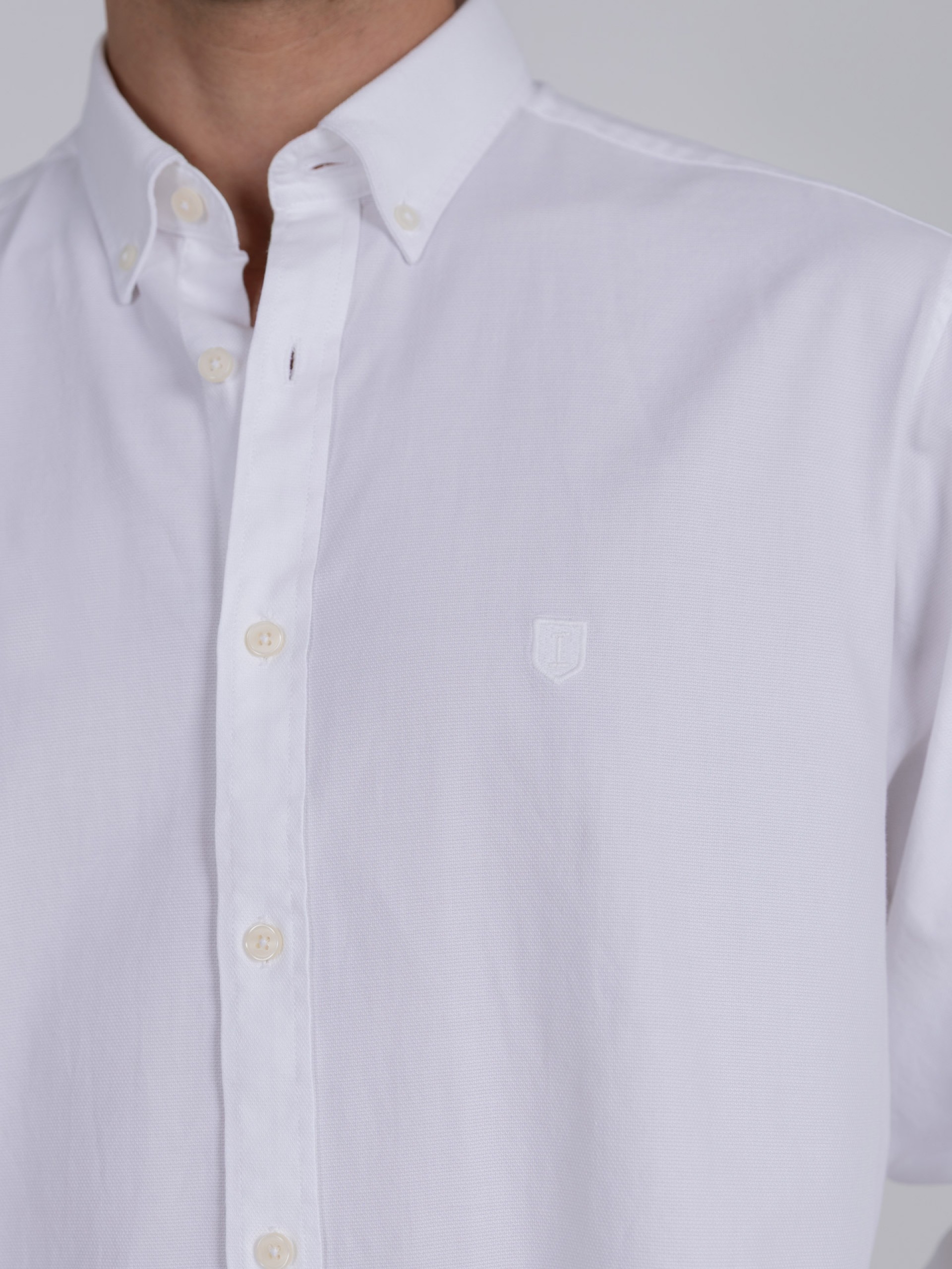 Structured shirt 100% cotton