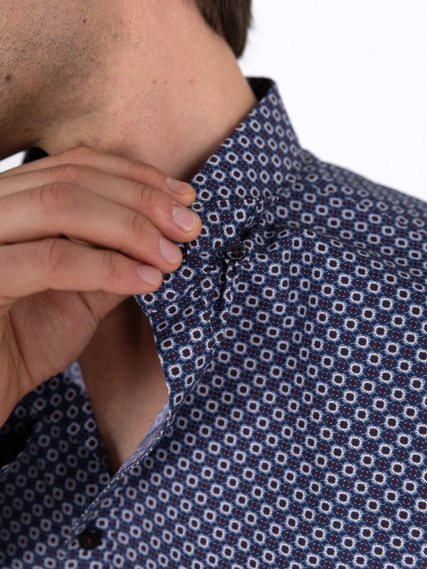 Camisa con estampado casual