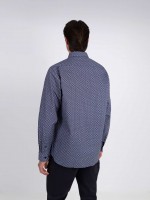 Camisa com padr�o casual