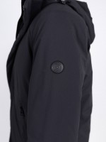 Parka técnica com capuz Parka técnica com capuz