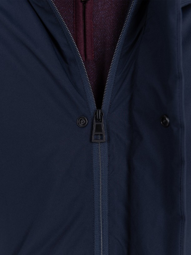 Parka tcnica con capucha