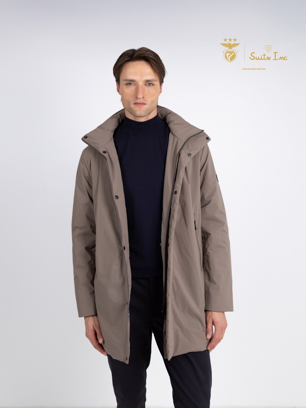 Technical parka with hood