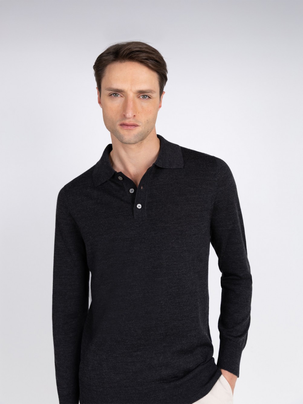 100% Merino wool long-sleeve knit polo