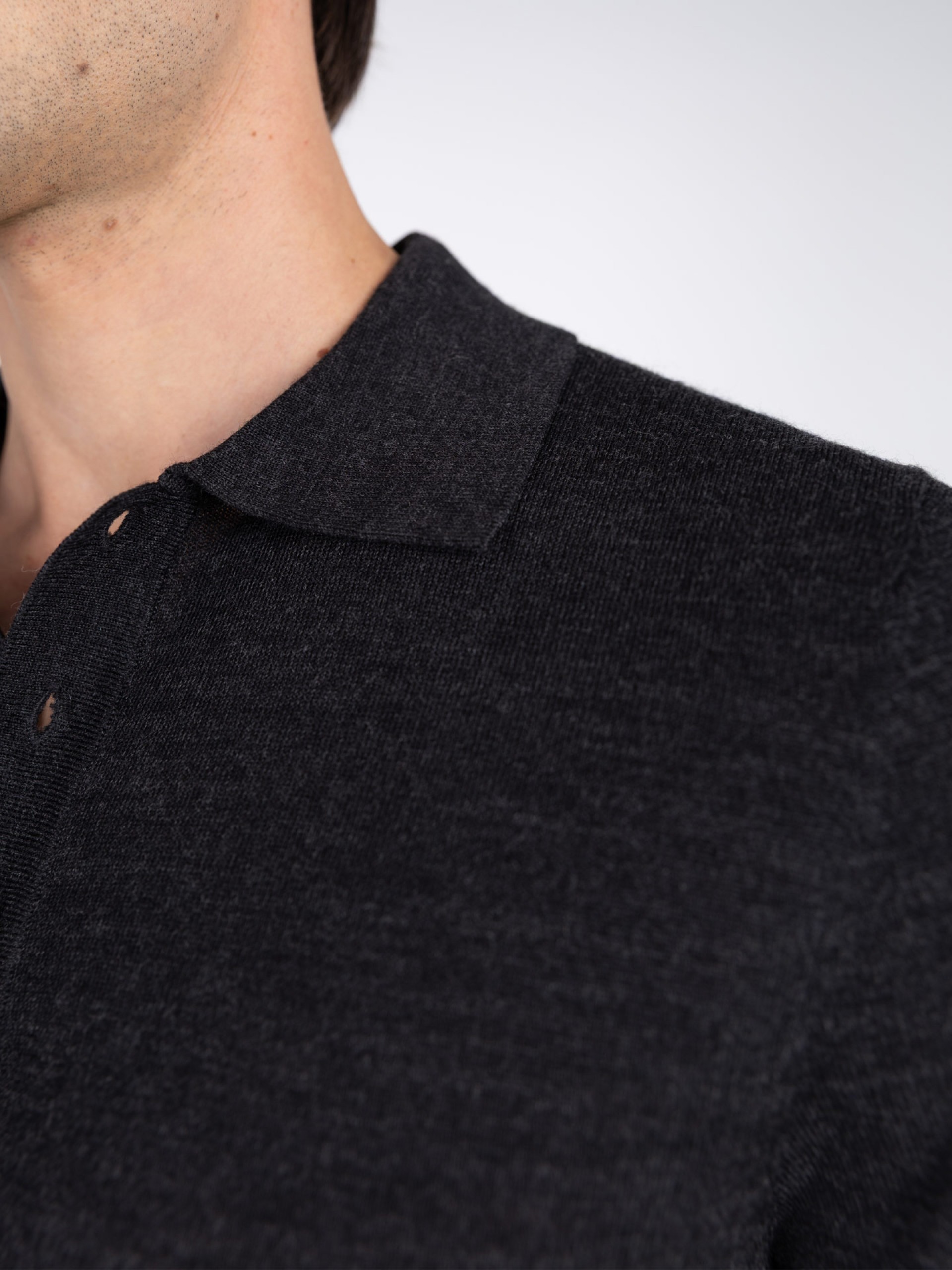 100% Merino wool long-sleeve knit polo