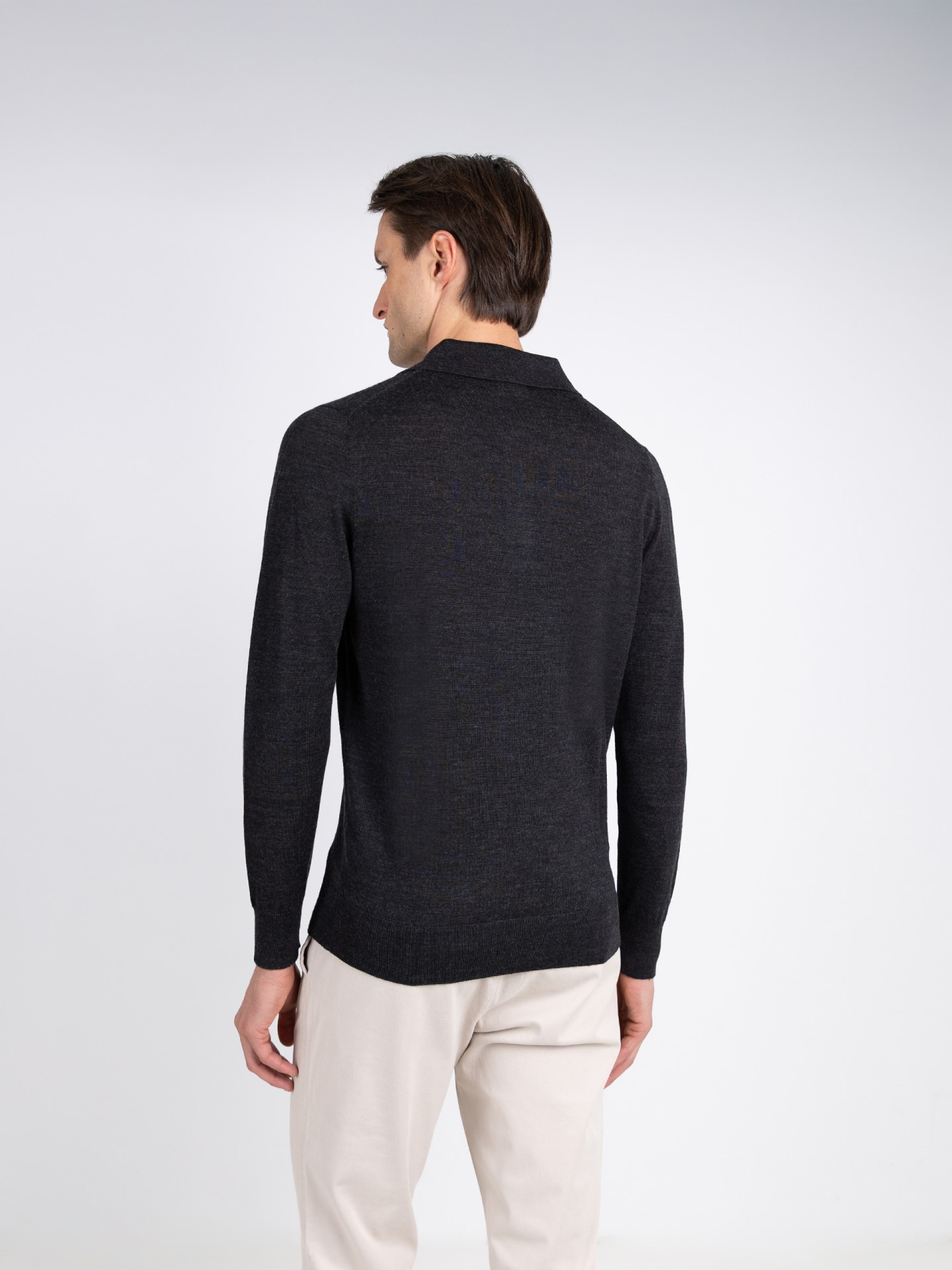 100% Merino wool long-sleeve knit polo