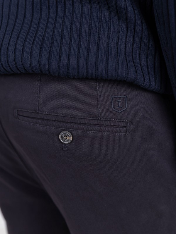 Pantalón de pana slim fit Pantalón de pana slim fit