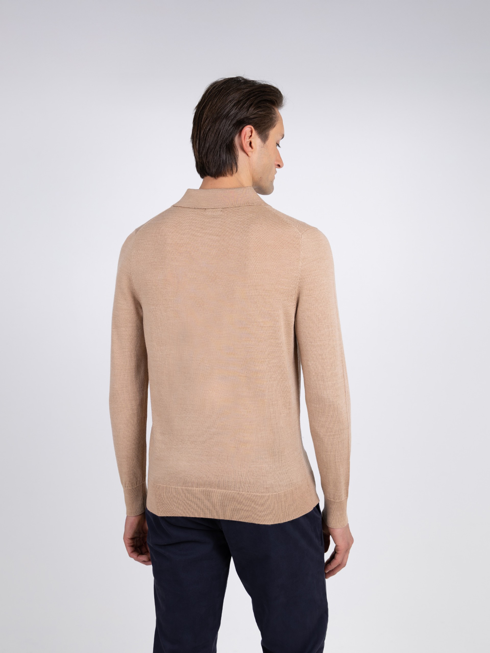 100% Merino wool long-sleeve knit polo