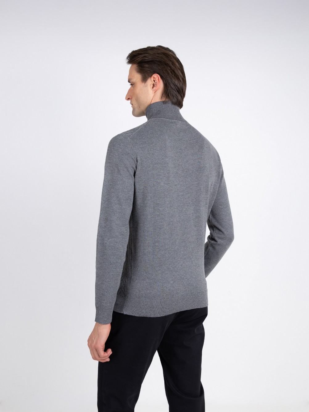 Camisola de gola alta