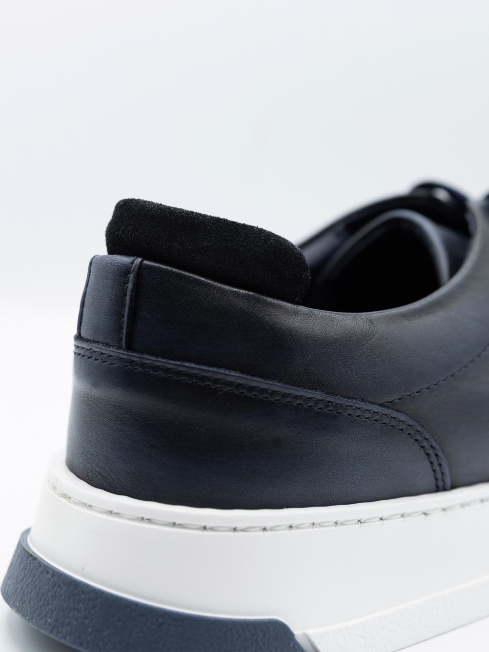 Polished leather ballet flat