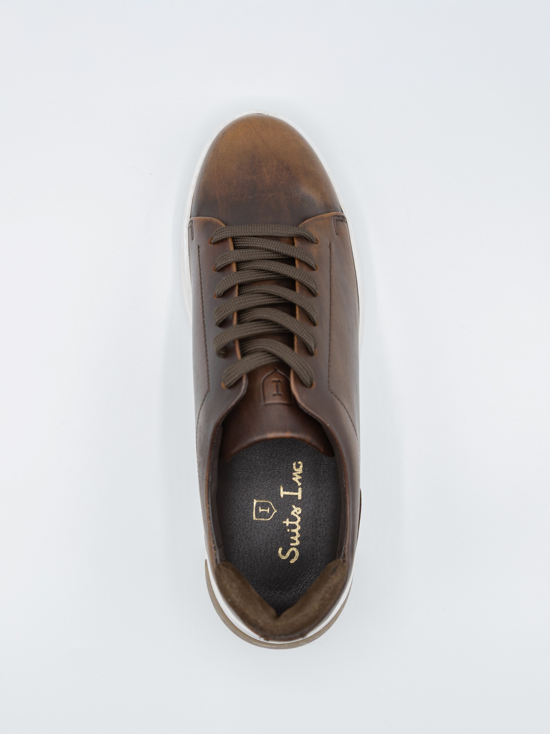 Polished leather ballet flat