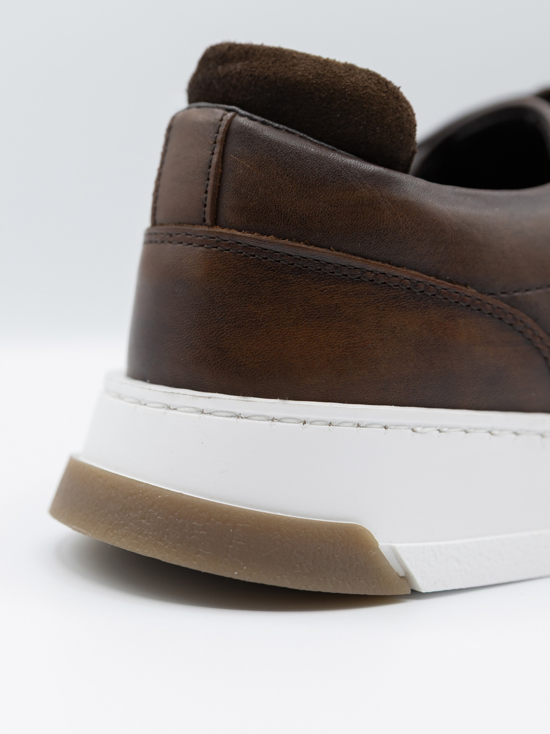 Polished leather ballet flat