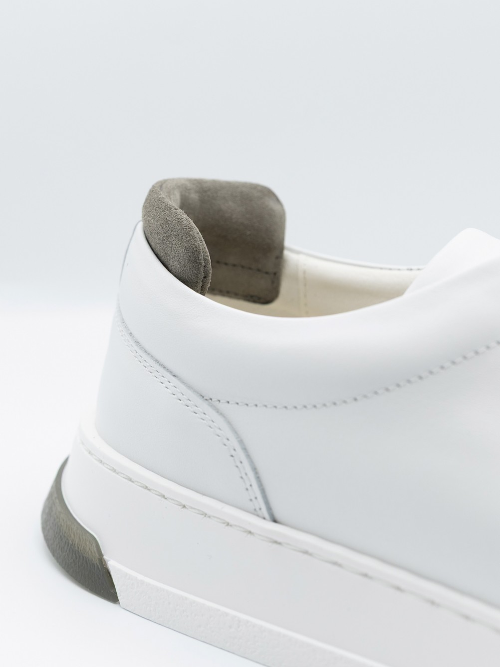 Polished leather ballet flat