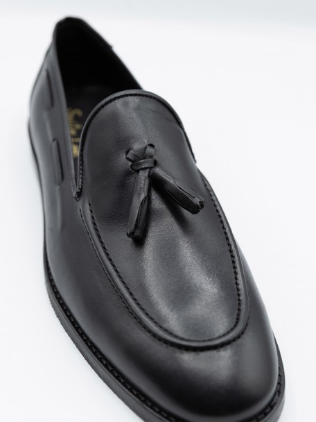 Elegant leather shoe Elegant leather shoe