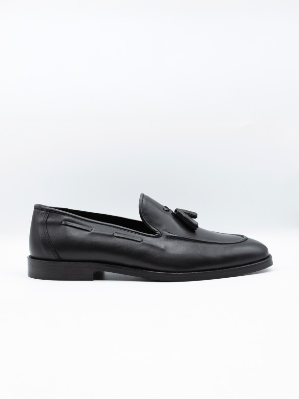 Zapato elegante de piel