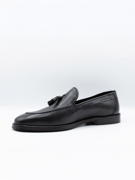 Elegant leather shoe Elegant leather shoe