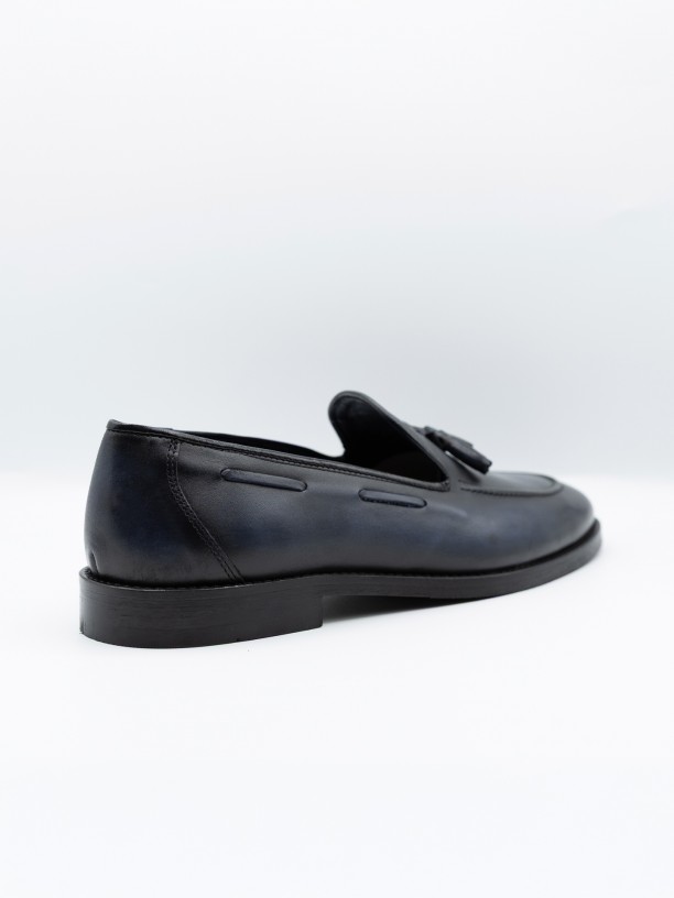 Elegant leather shoe