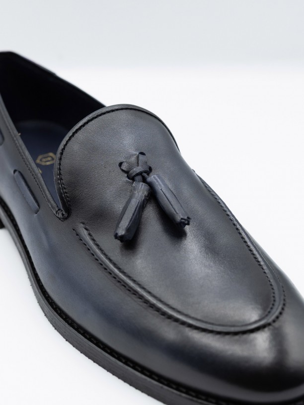 Zapato elegante de piel