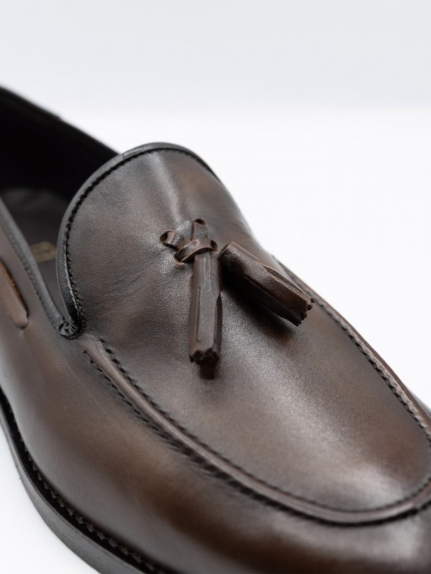 Zapato elegante de piel