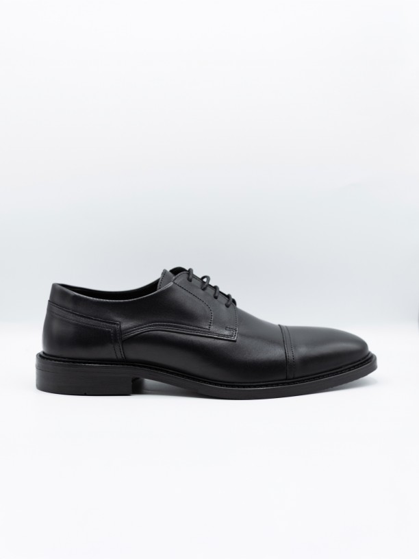 Elegant leather shoe