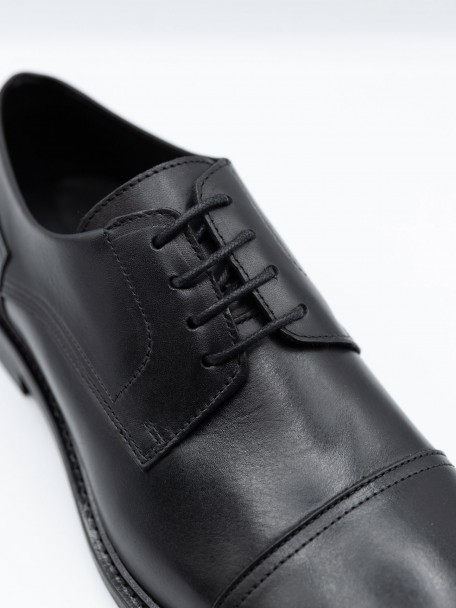 Elegant leather shoe Elegant leather shoe