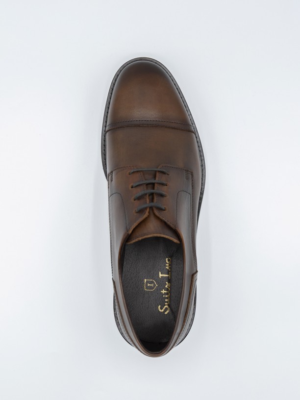 Elegant leather shoe