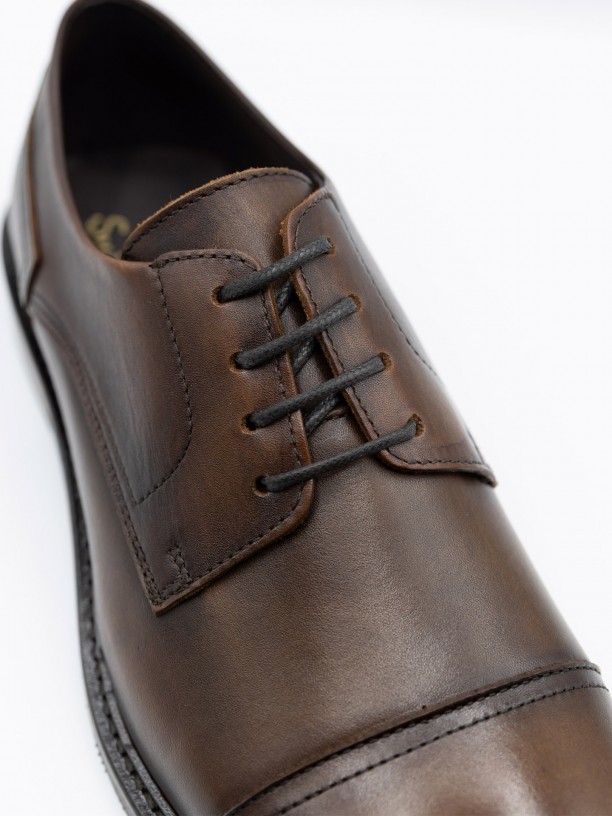 Elegant leather shoe