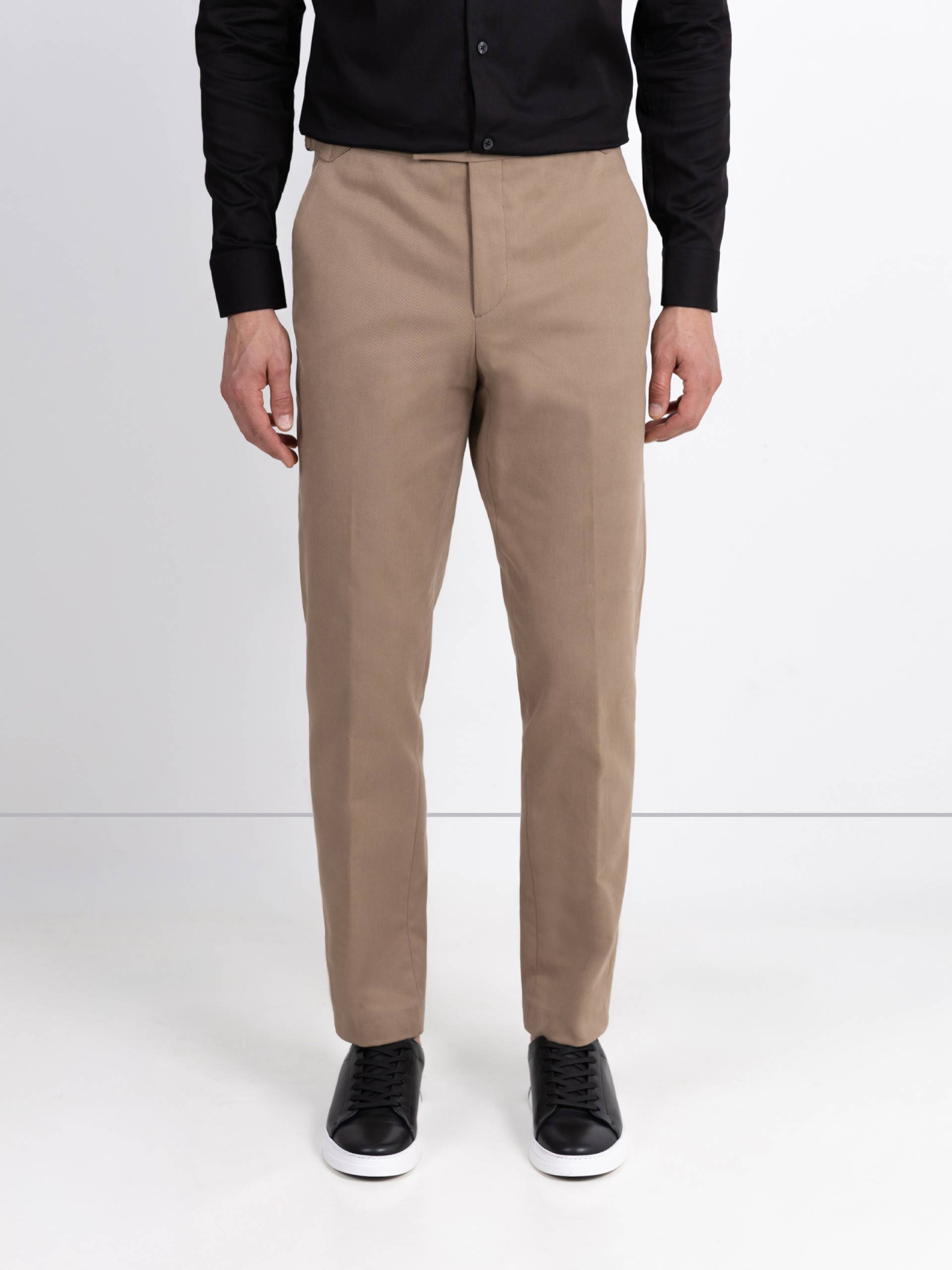 Calça chino ajustável