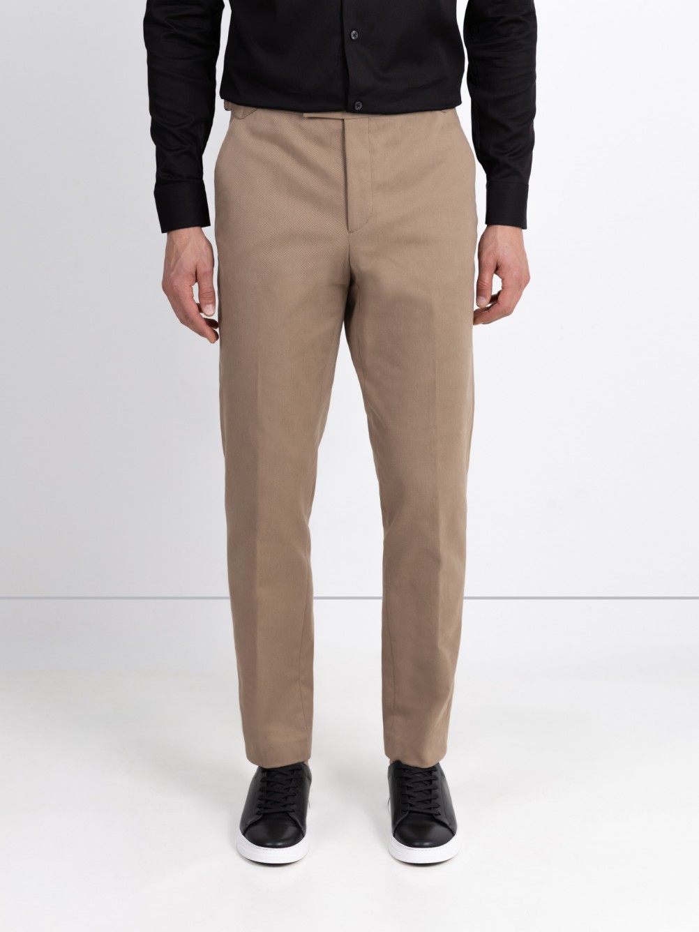 Calça chino ajustável