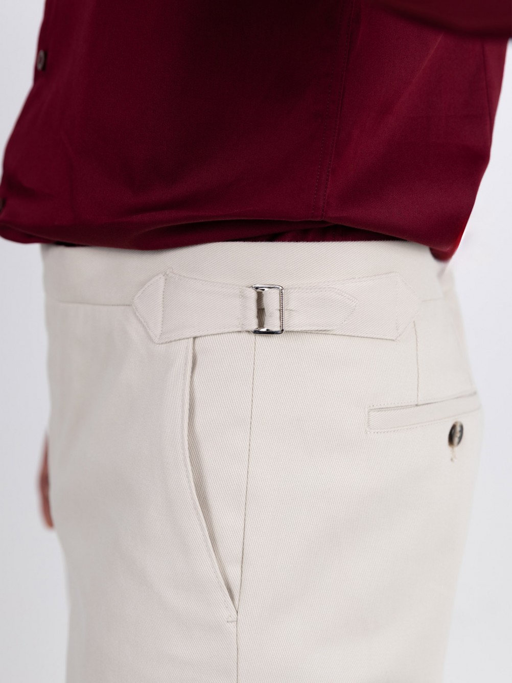 Calça chino ajustável