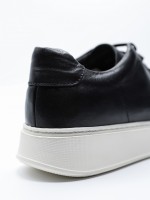 Zapatilla de piel pulida Zapatilla de piel pulida