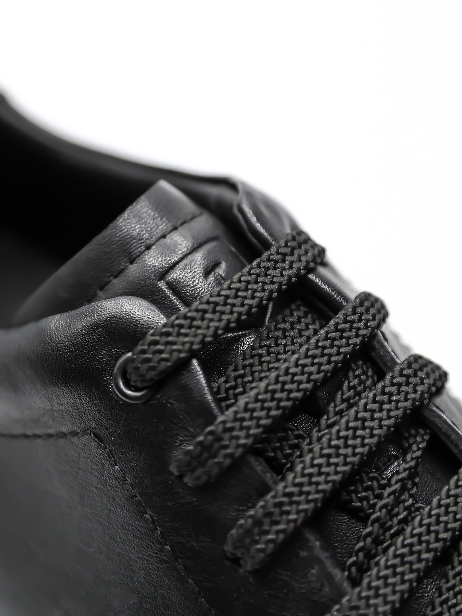 Polished leather shoe