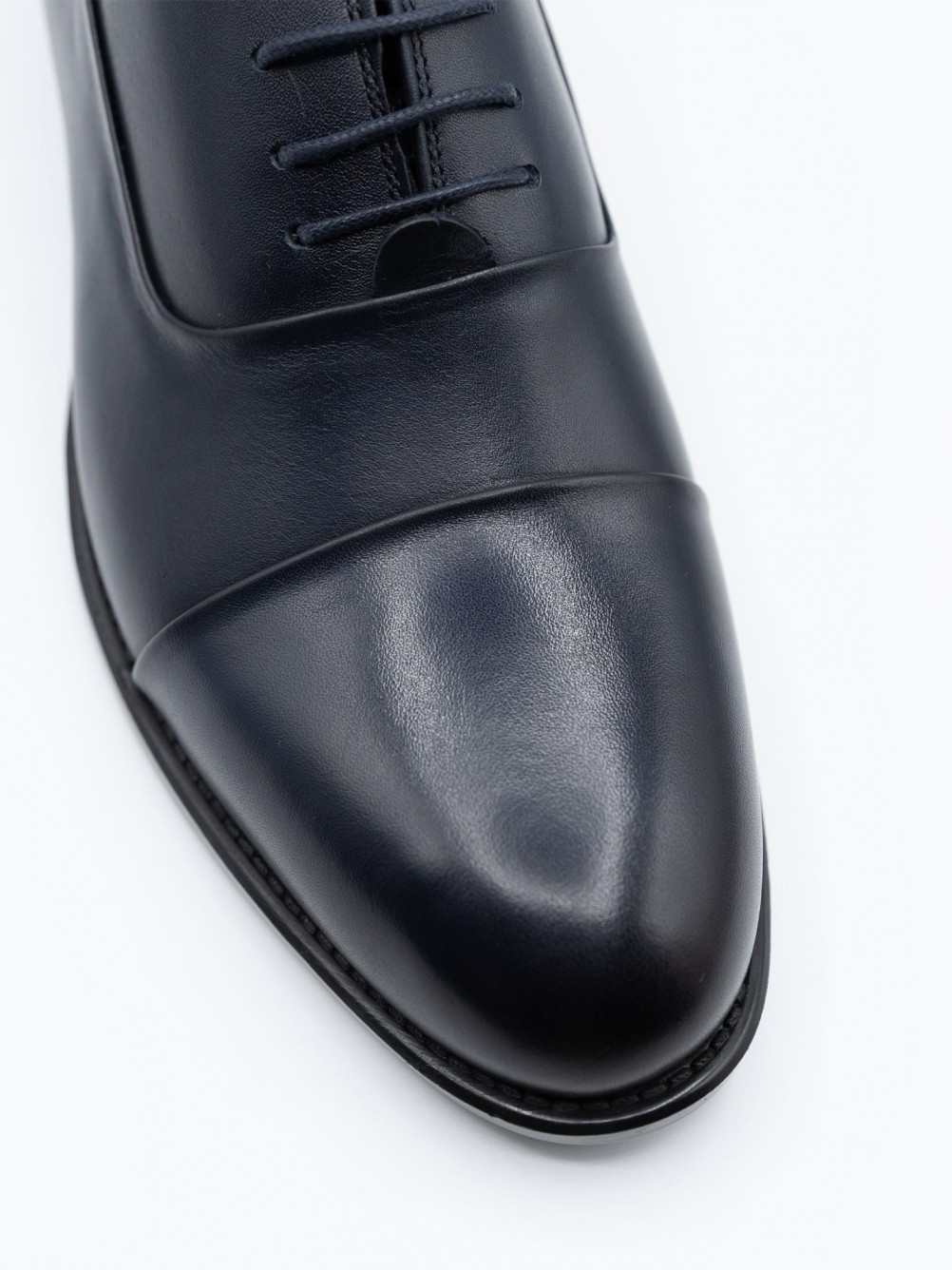 Sapato elegante de pele