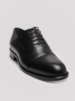 Zapato elegante de piel Zapato elegante de piel