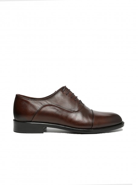 Elegant leather shoe