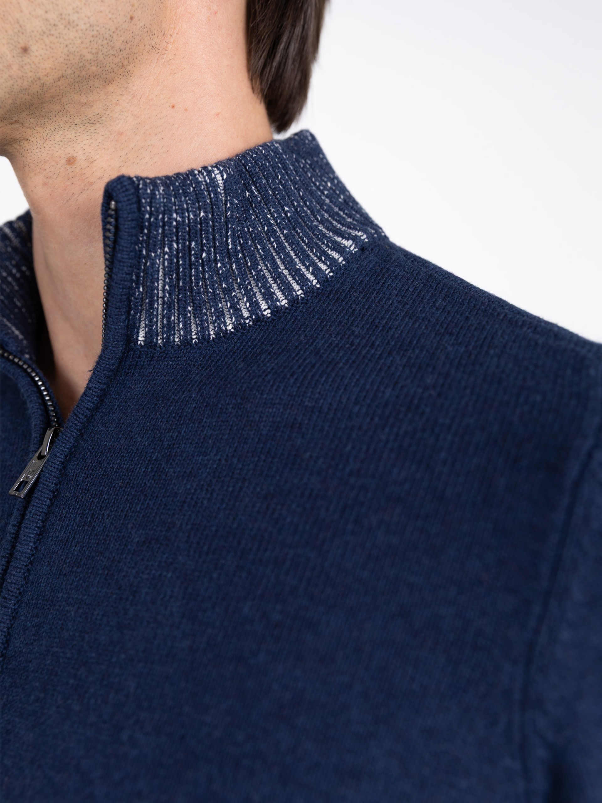 Camisola de meio fecho