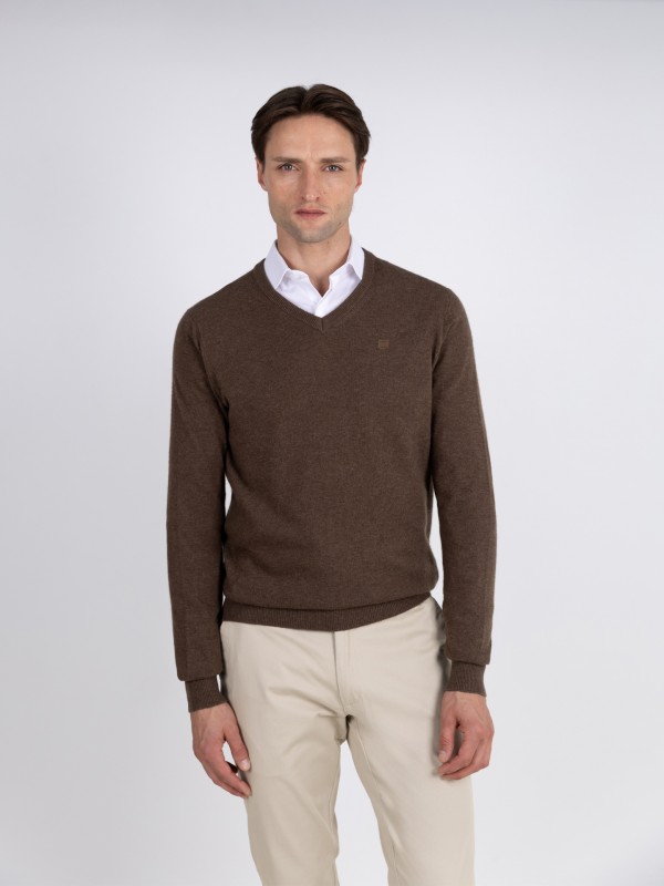 Camisola de malha com gola em bico