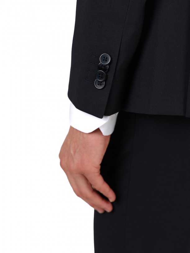 Plain suit made from vegan fabric Plain suit made from vegan fabric