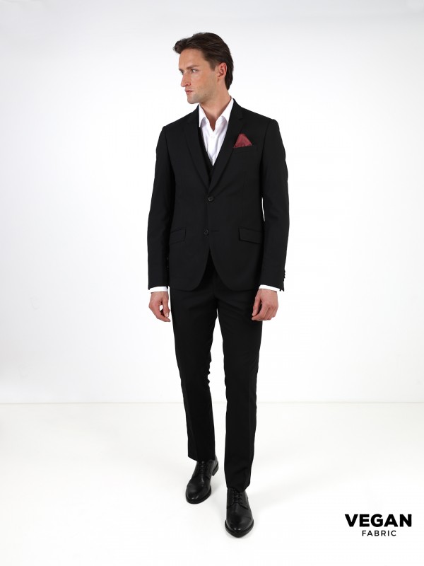 Plain suit made from vegan fabric