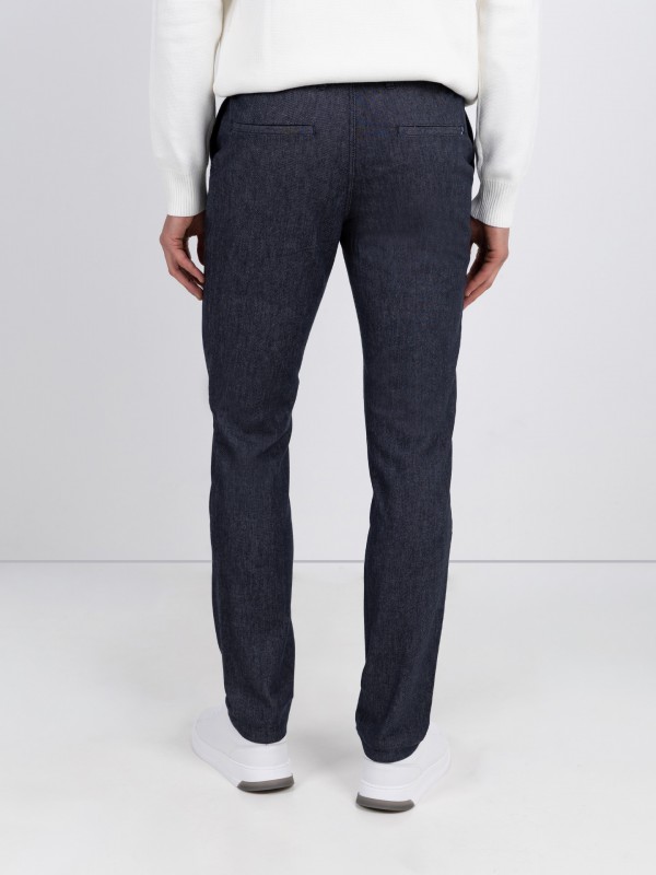 Calça jogger em tecido algodão elástico Calça jogger em tecido algodão elástico