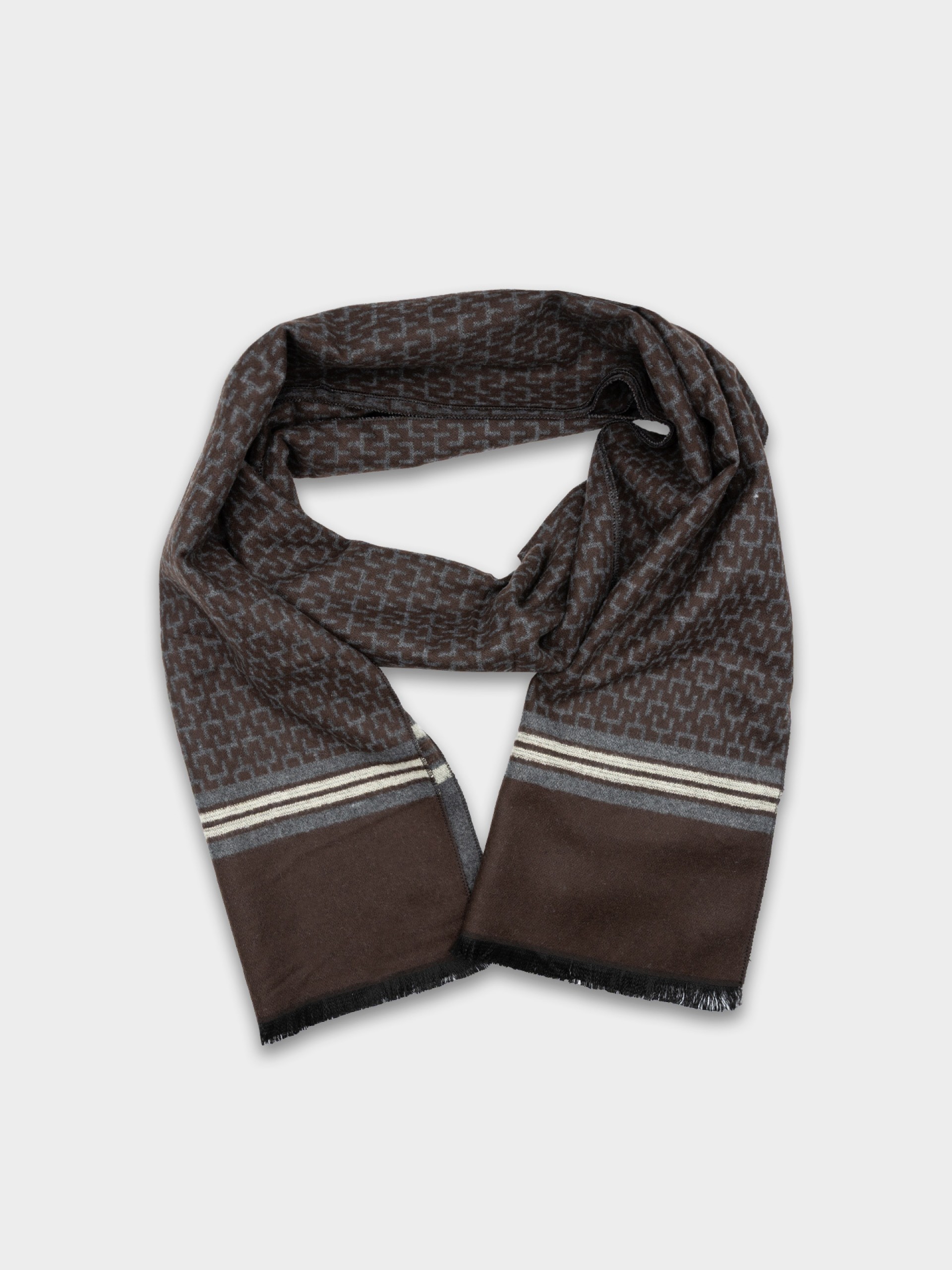 Scarf with pattern