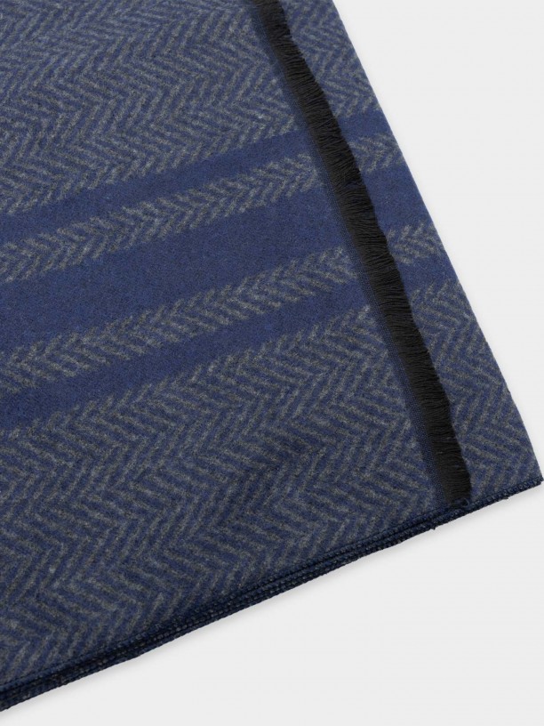 Scarf with pattern Scarf with pattern