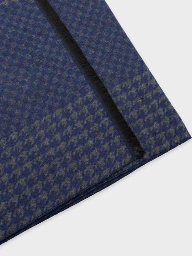 Scarf with pattern Scarf with pattern