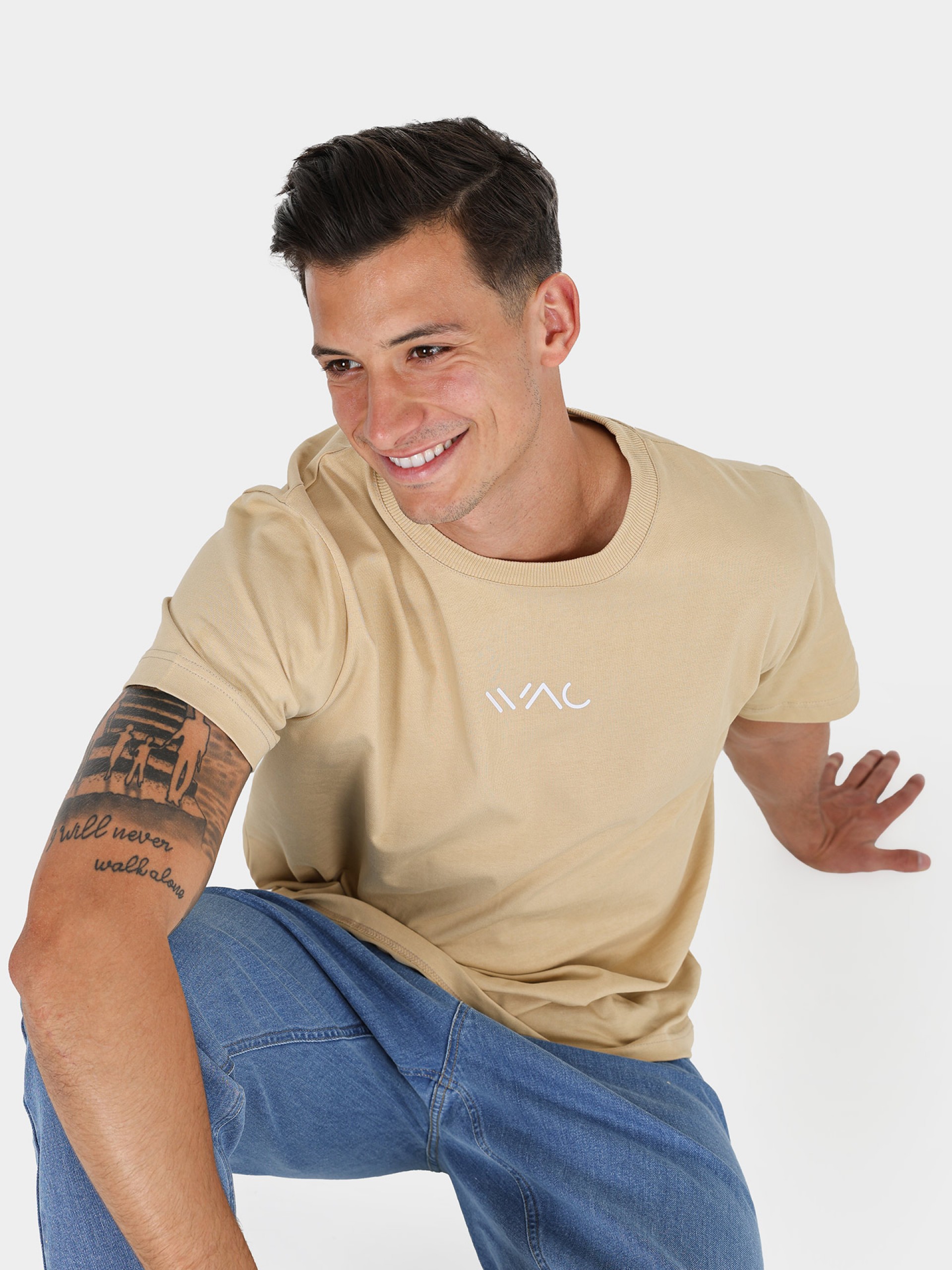 Camiseta loose fit con logo WAC