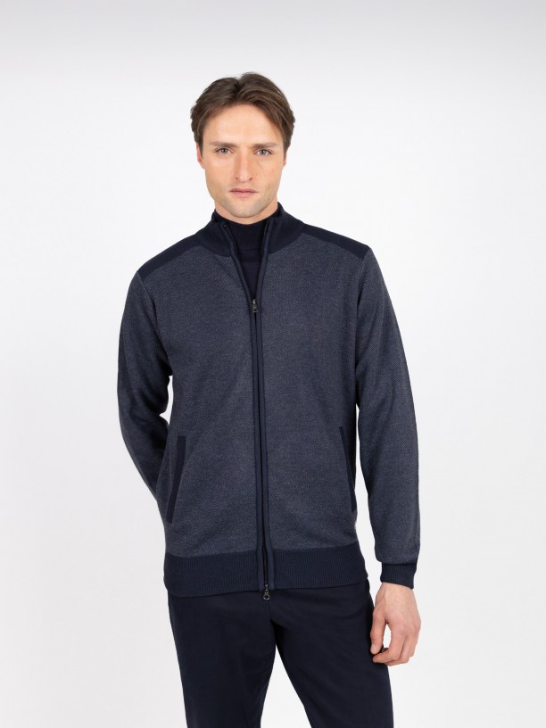 Casaco de malha polar com padro