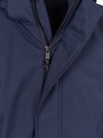 Parka técnica com capuz Parka técnica com capuz
