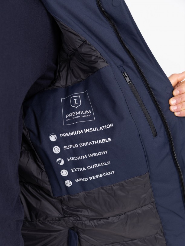 Parka técnica com capuz Parka técnica com capuz