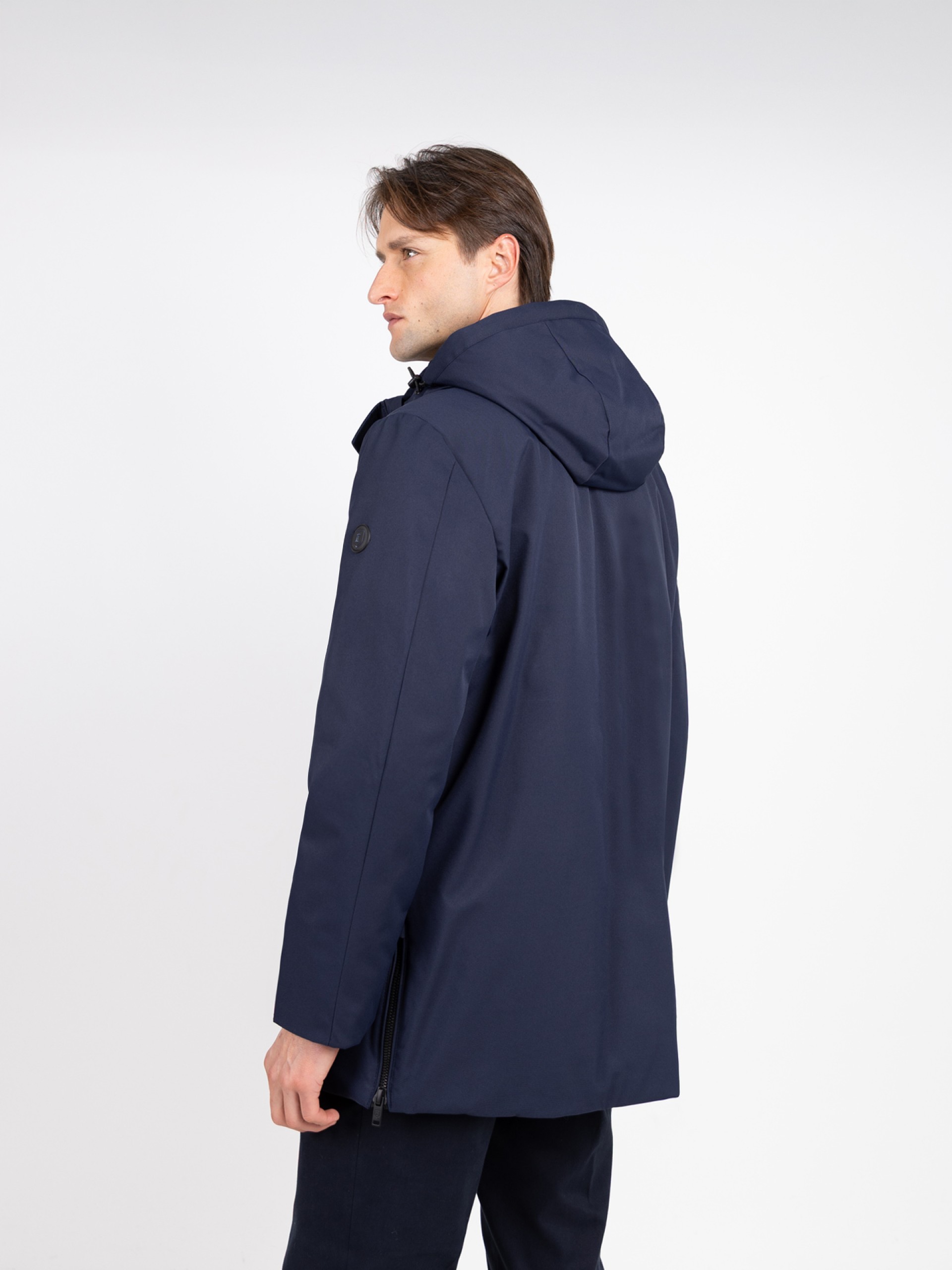 Parka técnica com capuz