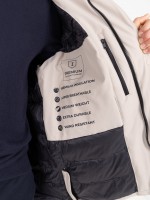 Parka técnica com capuz Parka técnica com capuz